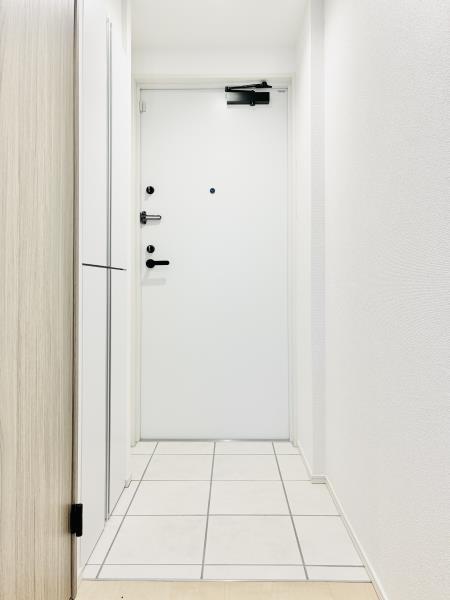 Ｄ’ｓ　ＶＡＲＩＥ練馬レジデンス4階 玄関