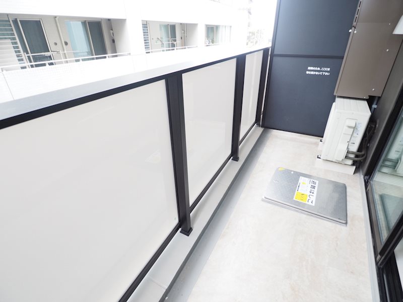 クロスレジデンス日本橋本町2階 バルコニー