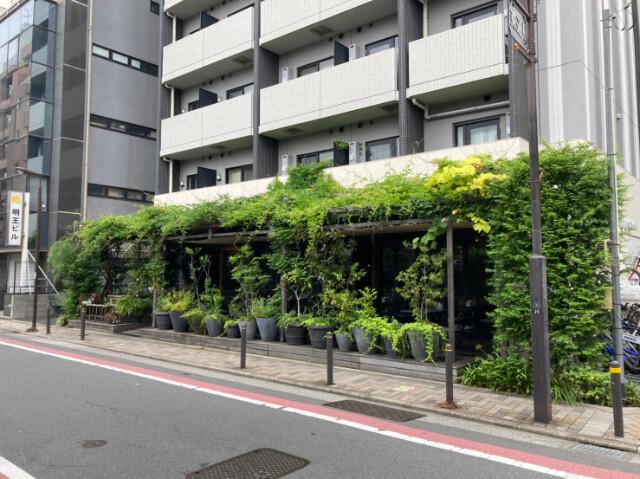 メイクスデザイン池袋 １階に飲食店あり