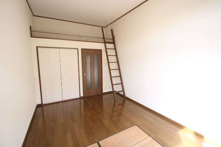 岡野ハイツ西棟1階 部屋その他