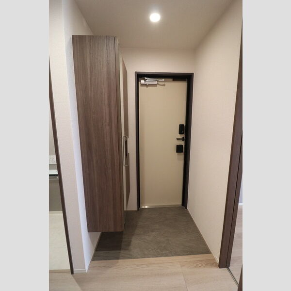 Noble villa浦和美園201号室 玄関