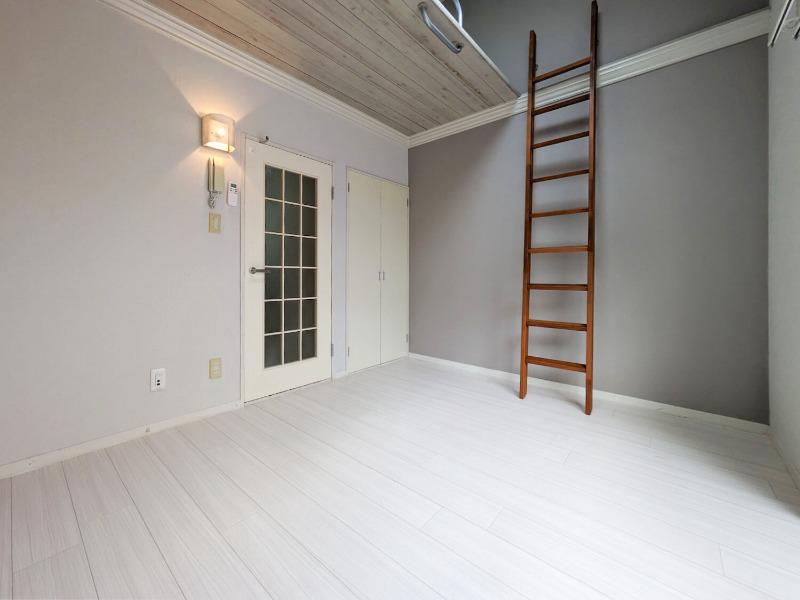 シャルマン生田Ⅱ 別部屋の写真が含まれております