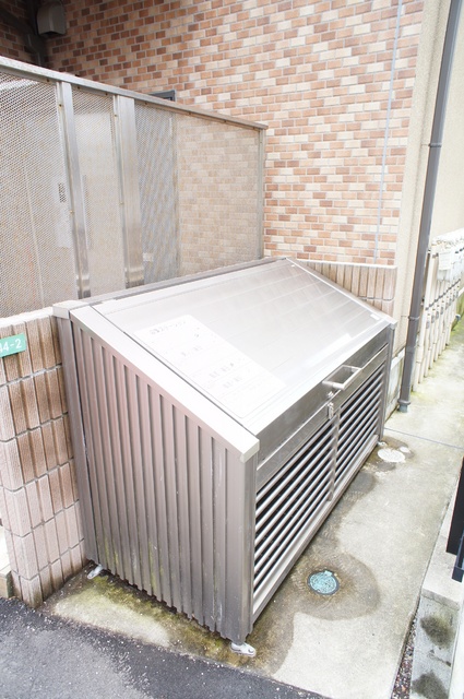 グランヴェール0101号室 ゴミ置場