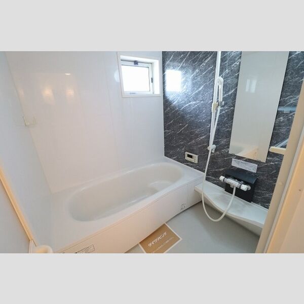 エクセルコート 追い焚き機能付き一坪風呂(窓付き)