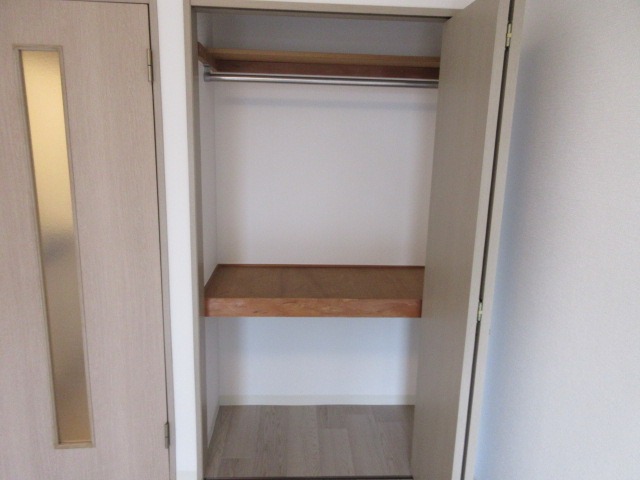 ガーデンヒルズ中山(K-048)4階 収納