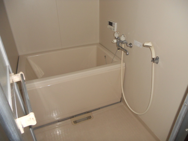 パークハイツスイメイ0102号室 お風呂