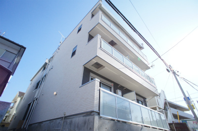 リブリ・ジュネス聖1階 外観