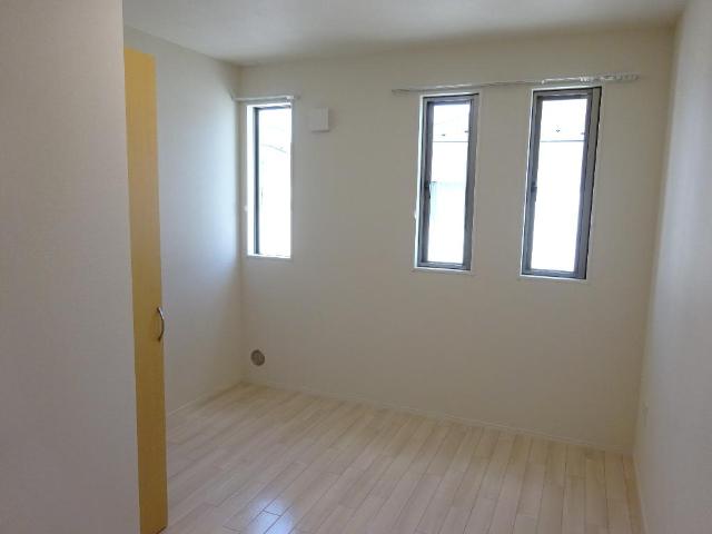 エル・クーレ201号室 洋室