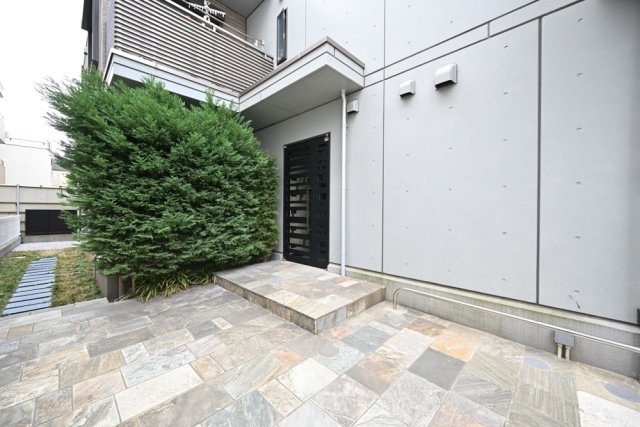 リテラス目黒三丁目2階 エントランス