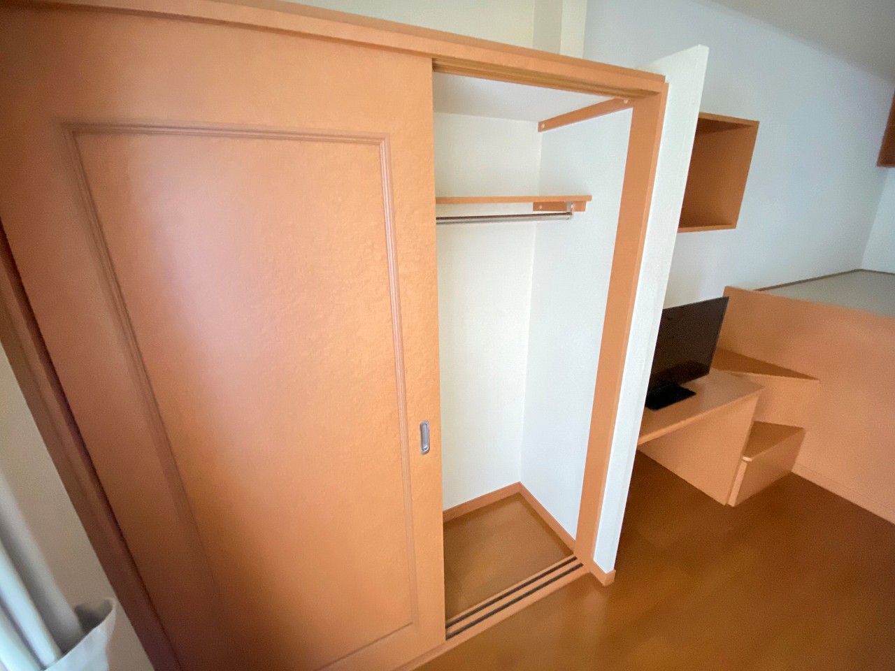 レオパレスローレル 内観