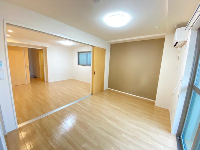 リリウム　 室内