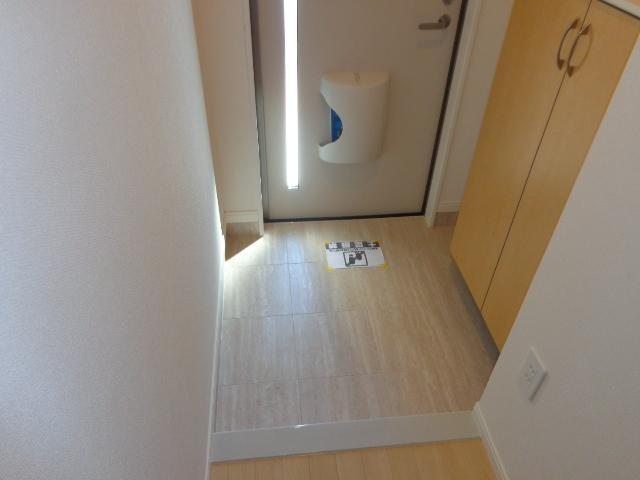 コンフォールK203号室 玄関（イメージ）