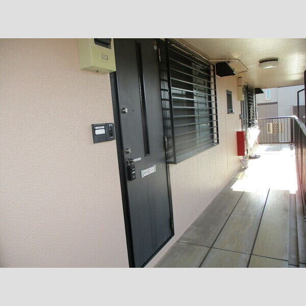 フェニックス　C 玄関