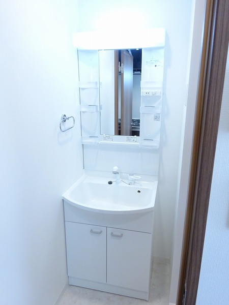 ザ・レジデンス・オブ・トーキョーＳＲ２０403号室 洗面