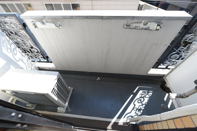 メゾン・ド・エコルス3階 バルコニー