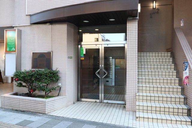 ヴェルデール駒沢704号室 エントランス