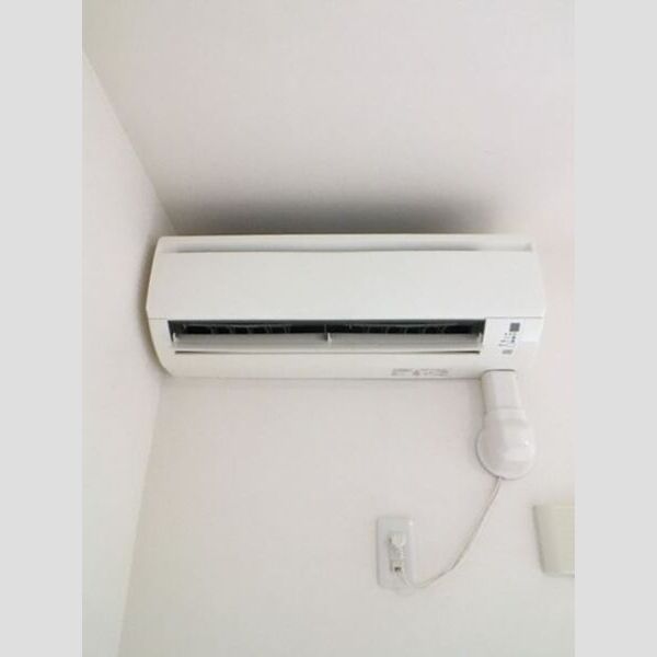 メルヴェール Ⅱ201号室 エアコン