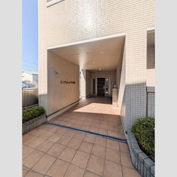 サンヴィレッジ中河原203号室 エントランス