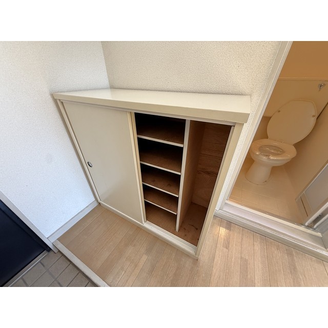 Rグレイスヒガシヤマ204号室 内観