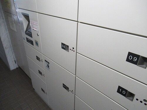 アリーナコースト壱番街3階 宅配ボックス