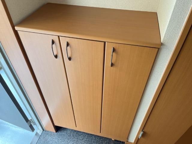 クレシア 下駄箱