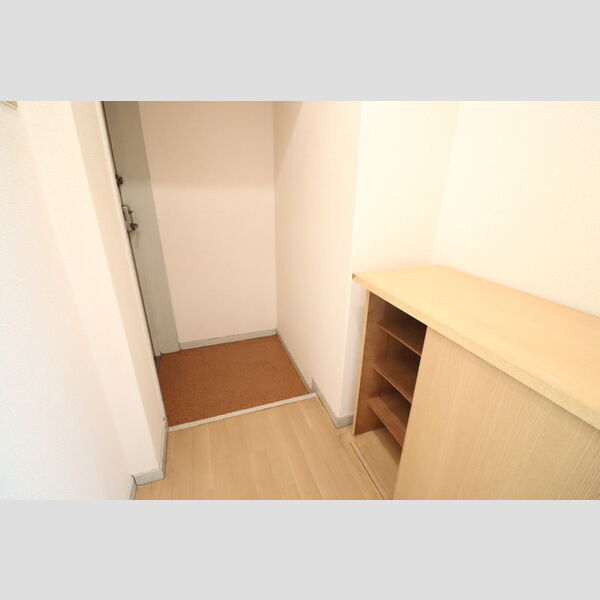 グランメゾンド蓮田 玄関