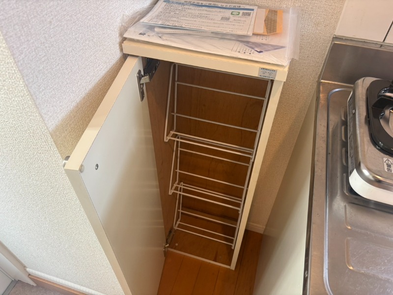 ロッシェル若松3号棟2階 収納