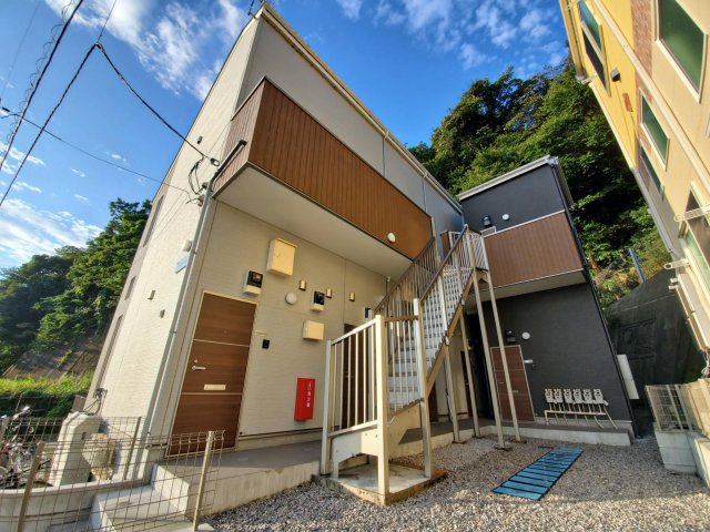 アーヴェル元住吉Ⅱ103号室 おしゃれな外観で清掃が行き届いています。
