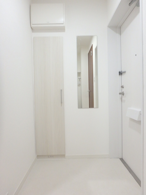 セルベコート大山8階 シンプルで使いやすい玄関です