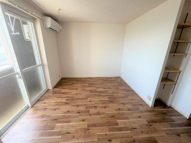 エクセレントヴュー米峰103号室 リビング