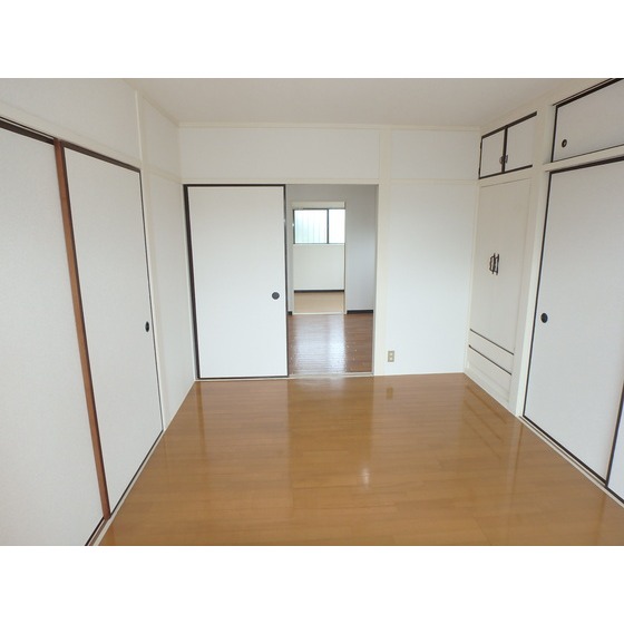 ノルド薬園台103号室 リビング