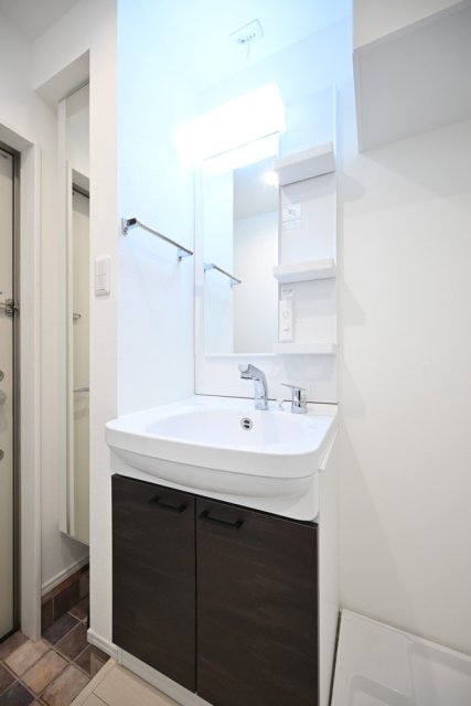 ソルナクレイシア吉祥寺本町 洗面