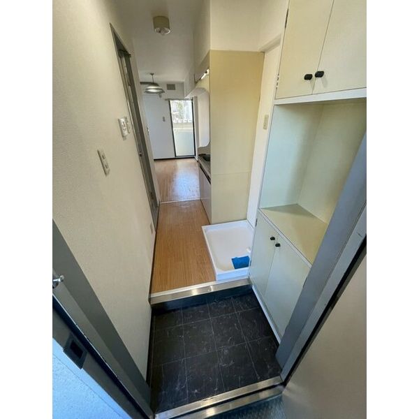 メゾン・ド・パサージュ 玄関