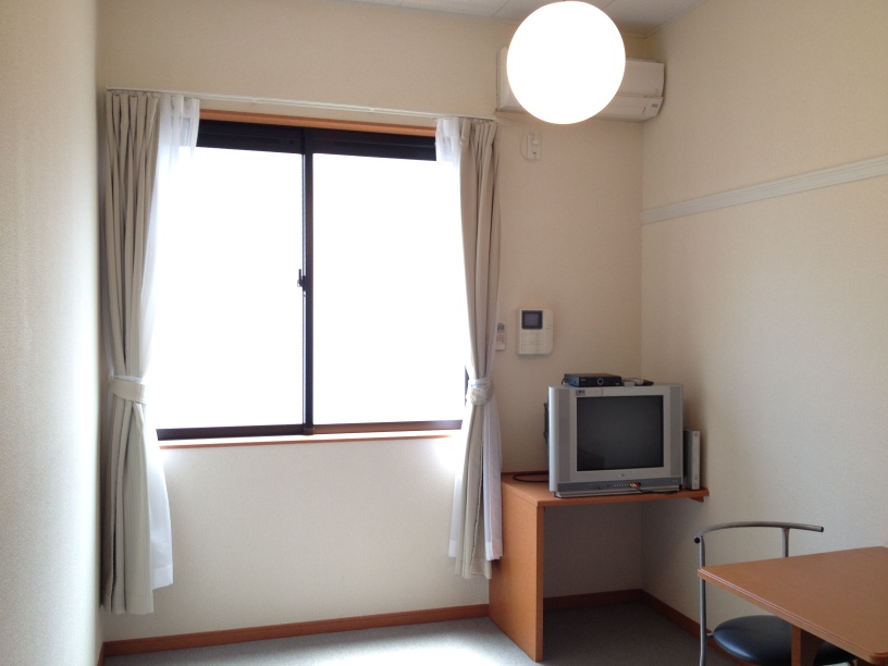 レオパレスアレグリーア103号室 内観