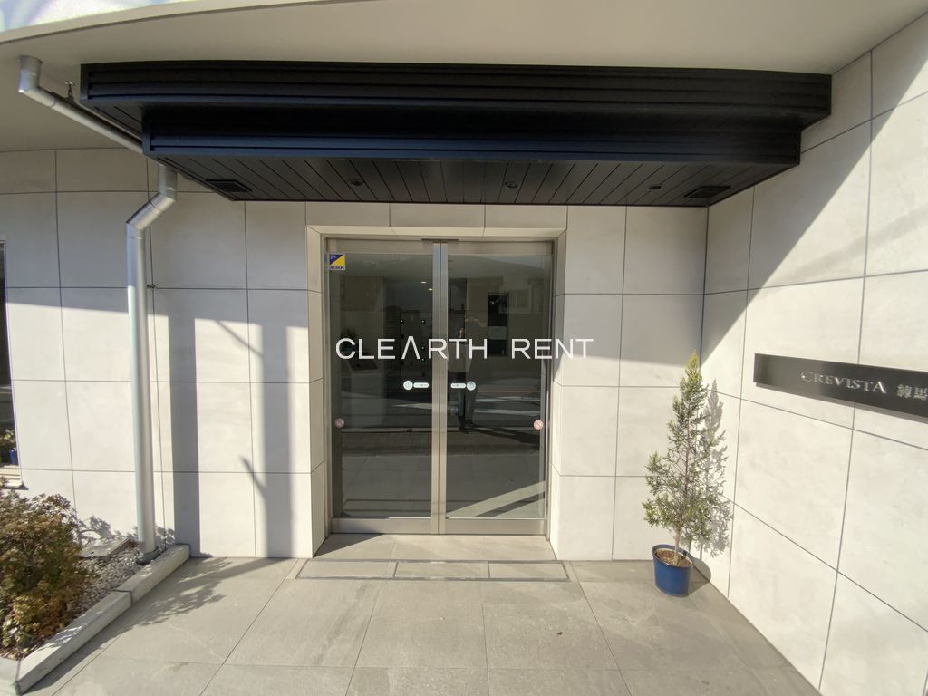 ＣＲＥＶＩＳＴＡ 練馬桜台5階 キレイなエントランス/管理体制良好