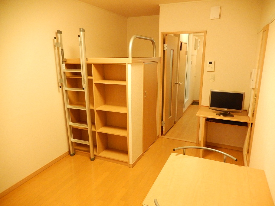 レオパレス緑町Ⅱ107号室 リビング