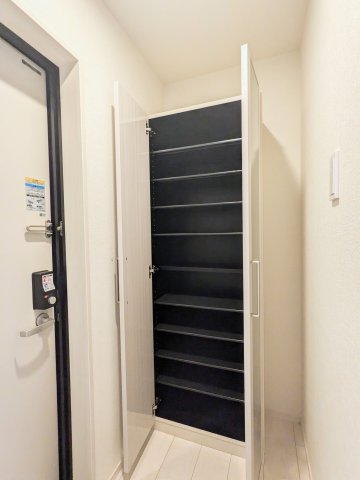 イルレガーロ北小岩0102号室 収納
