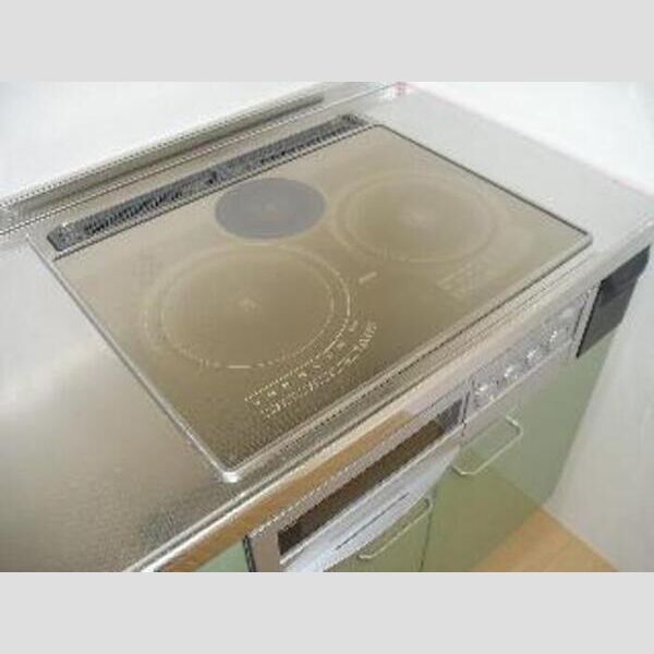 ラヴィーヌ102号室 IHクッキングヒーター