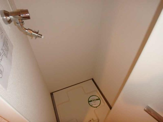 スカイコート新宿弐番館 室内洗濯機置場