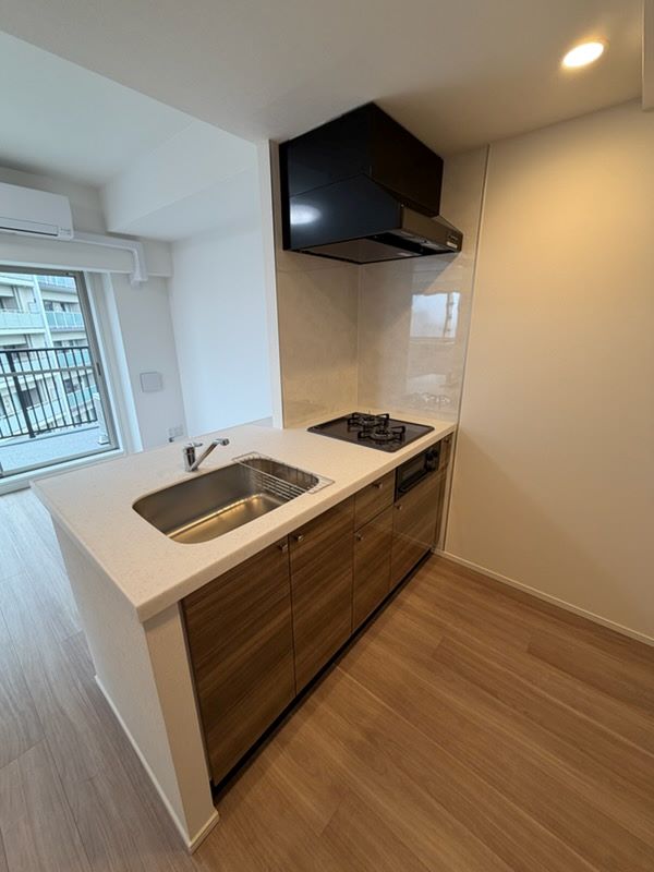 ガーラ・パークサイド亀戸6階 コンパクトなキッチンで掃除もラクラク