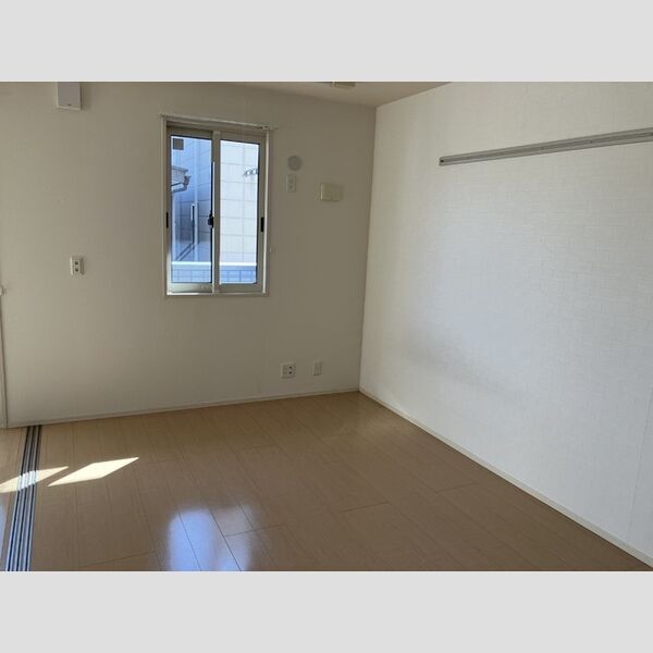 サークルレイ喜沢203号室 洋室