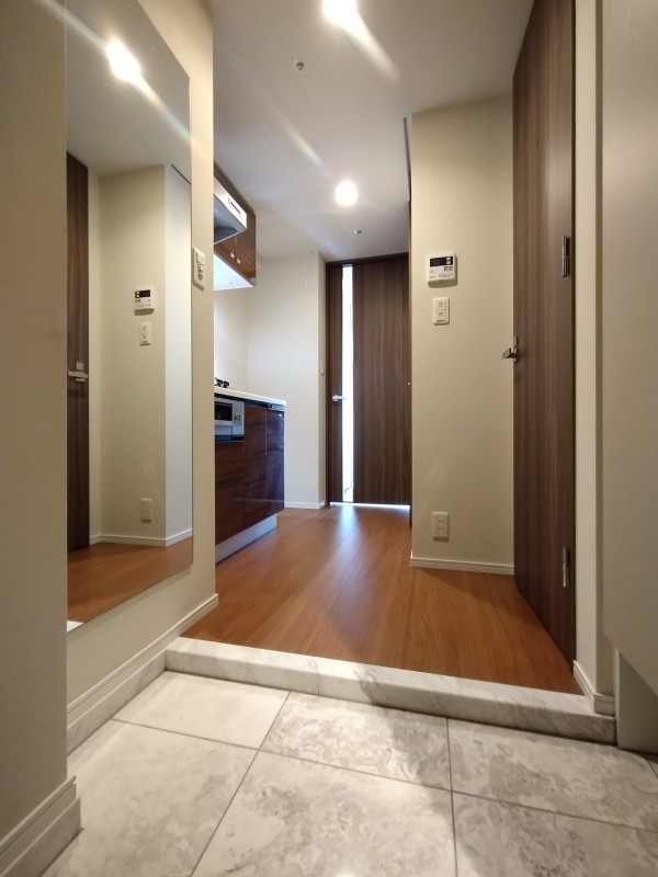 クレイシア入谷 玄関