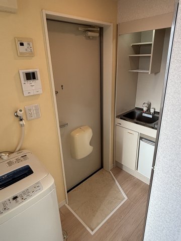 ユナイト金沢八景ハイゼンベルグ201号室 玄関