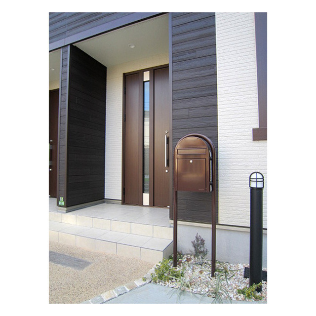 ソレイユ深沢B号室 玄関