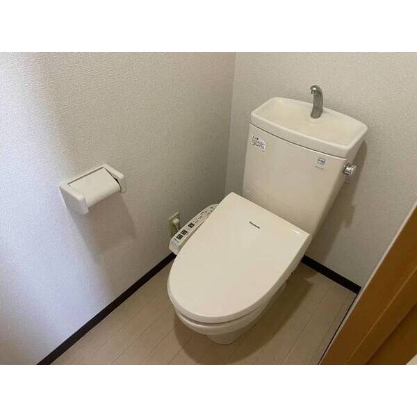 サル・ドュ・セジュール0601号室 トイレ