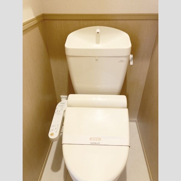 Toit Vert(トワ　ヴェール)102号室 温水洗浄暖房便座