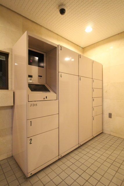 ライオンズプラザ伊勢佐木町通り3階 宅配BOX
