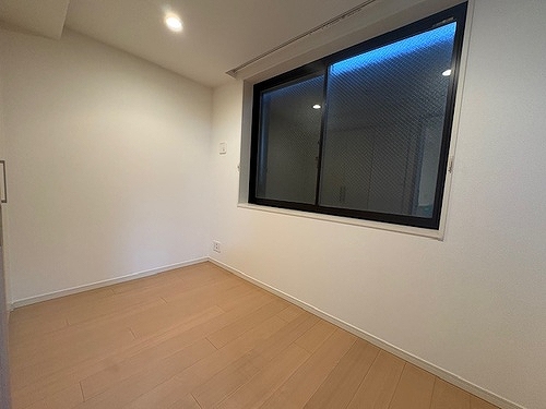 アトラス国領セントラルコート1階 納戸