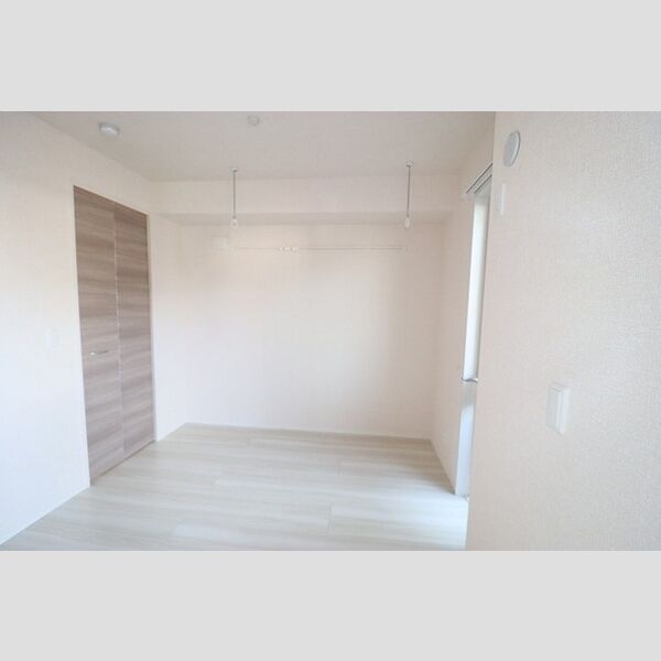 アベニール112号室 洋室　4.6帖