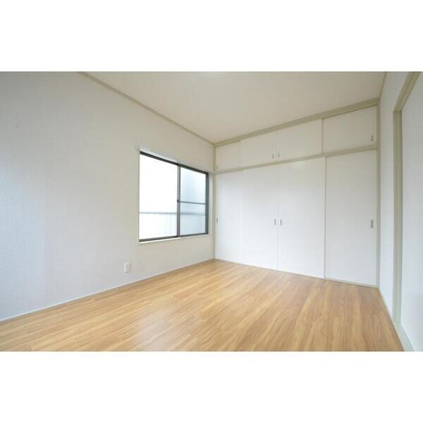 エステートピア桂105号室 同建物別部屋の参考画像